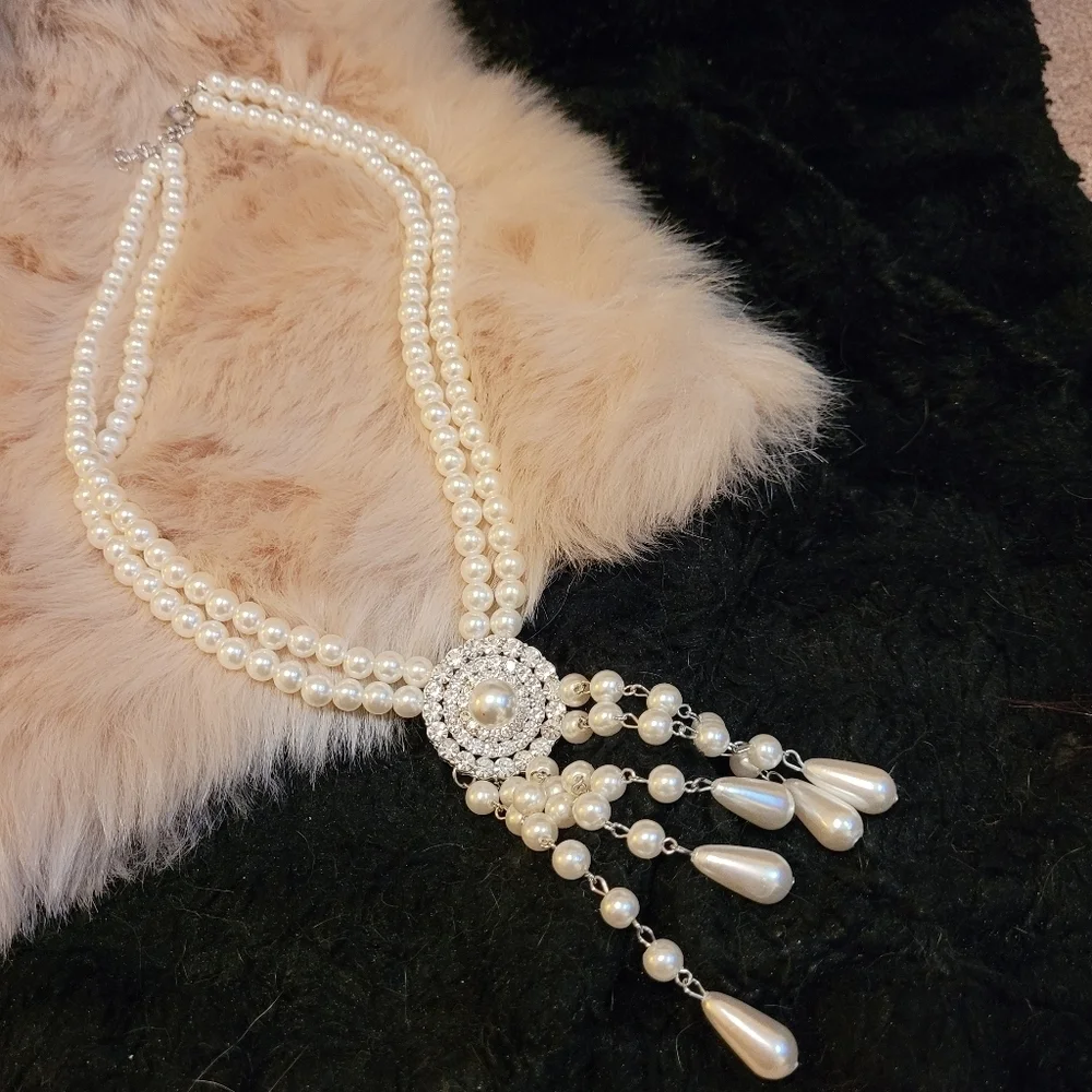 NWT Pearl Crystal Tassel Art Deco Silver Necklace & Earrings Set